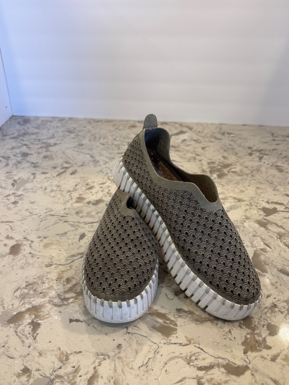 LIse Jacobsen Tulip Slip In Shoes Army Green Sz 36
